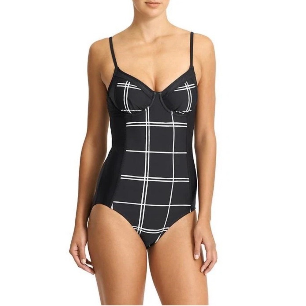 Athleta Lanikai One Piece Swim Suit Black Sz 38 B/C Underwire Padding